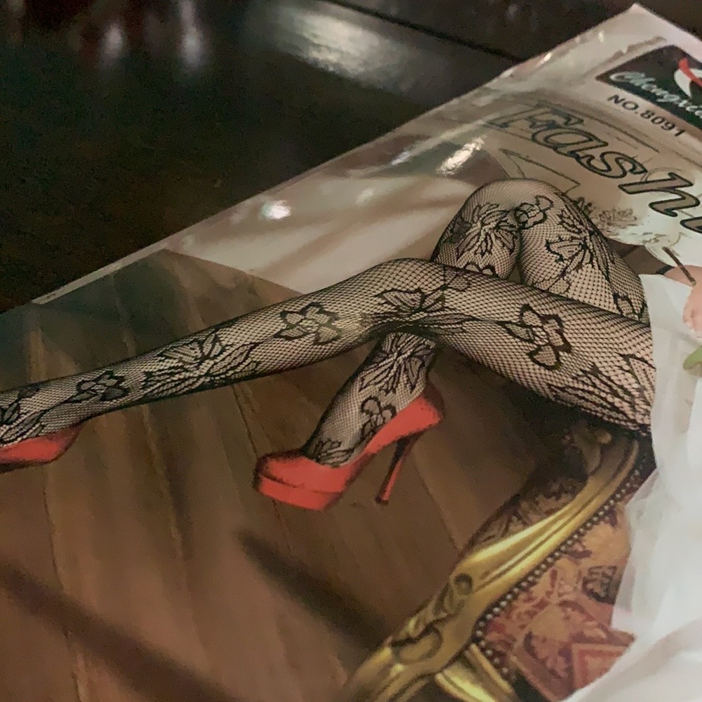 Fishnets - Picture 3 of 3
